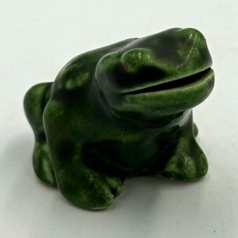 Green Ceramic Frog Figurine Small Approx 2 in Tall
